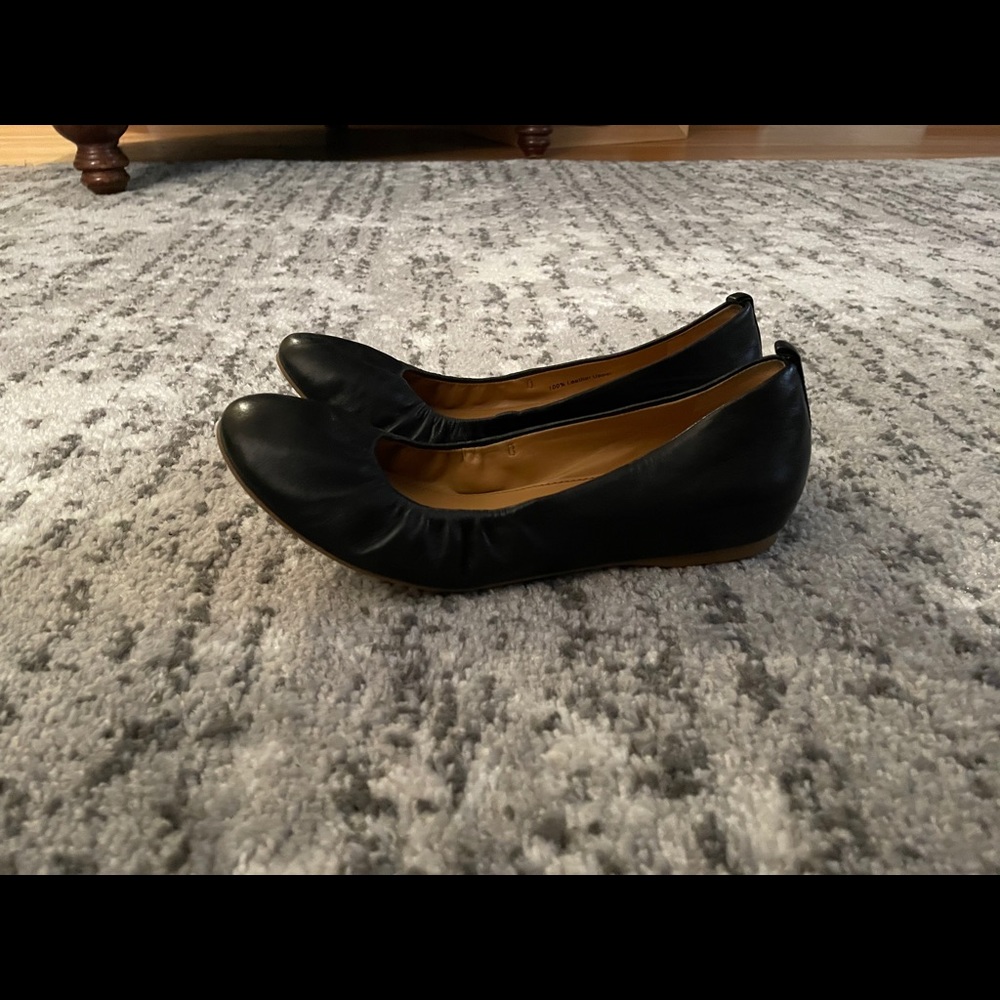 Black ballet flats size 8